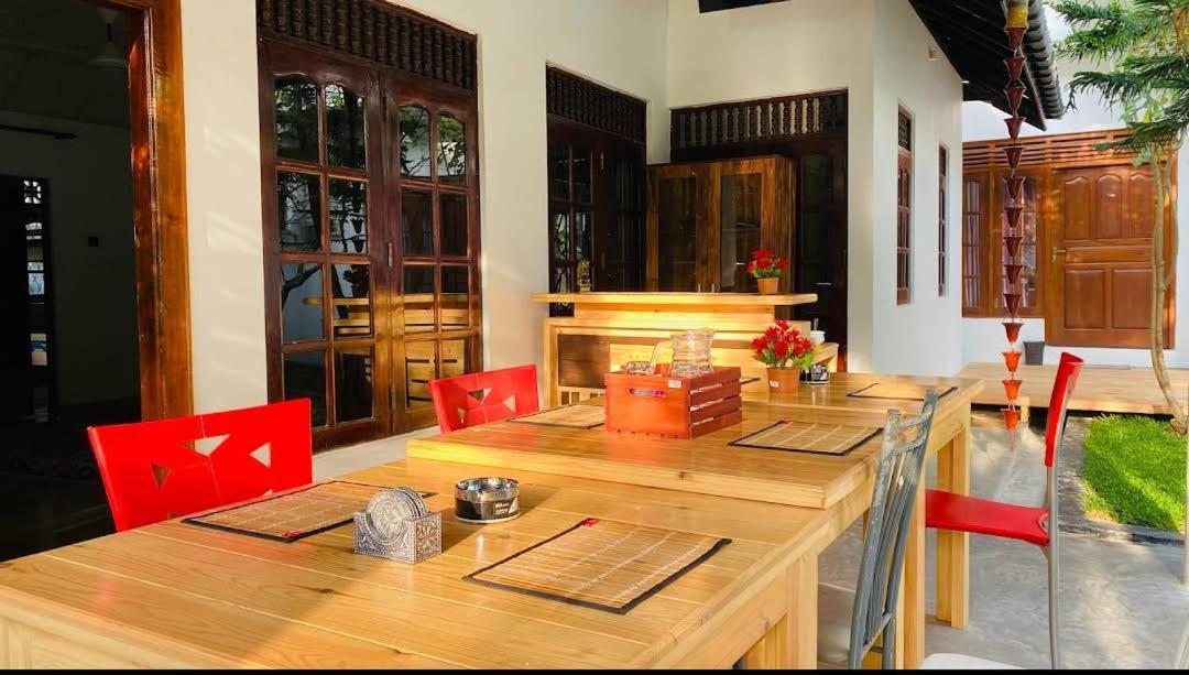 Rituale Guest House - Surf & Yoga Mirissa Exterior photo